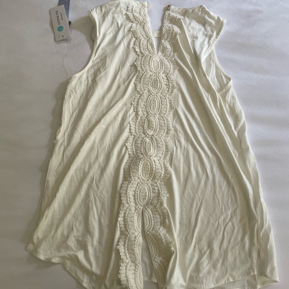 Pale Sky blouse - Picture 2 of 3